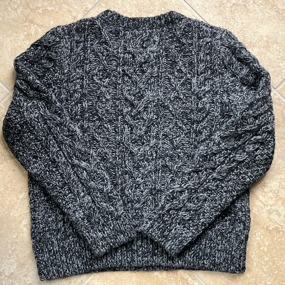 NWT Banana Republic Wool Sweater - Picture 2 of 5